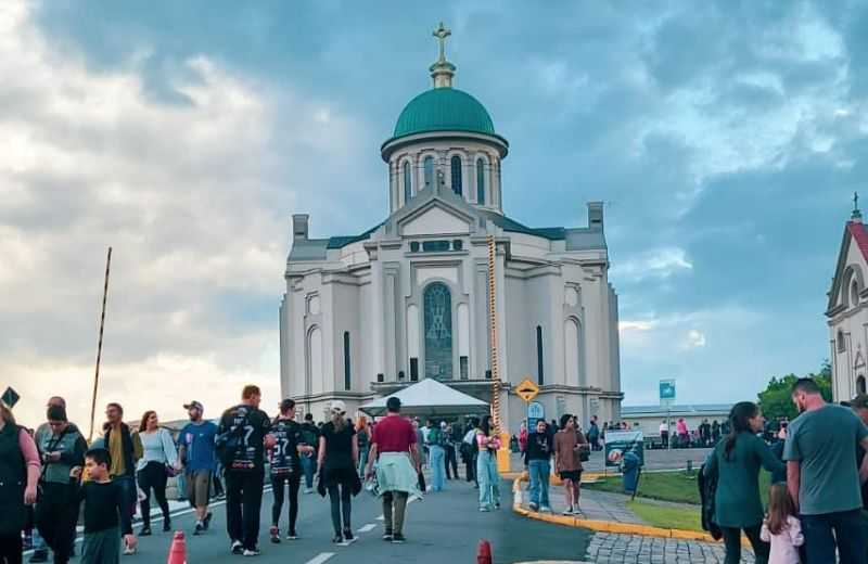 Foto de capa da notícia Organização e Espiritualidade Marcam o Segundo Dia da 146ª Romaria de Caravaggio