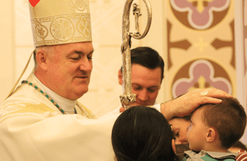 Foto de capa da notícia Semana da Família 2025 na Diocese de Caxias será aberta com a bênção de Dom José Gislon pelas rádios, TVs e redes sociais