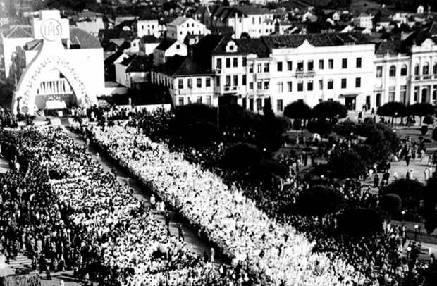 Congresso Eucaristico Diocesano 1948 (Fotos: Studio Geremia / Acervo do Arquivo Histórico Municipal João Spadari Adami de Caxias do Sul)