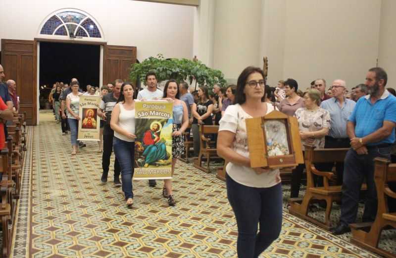 Foto de capa da notícia 123ª Romaria Votiva: quarto dia da novena com a Paróquia São Marcos de Farroupilha